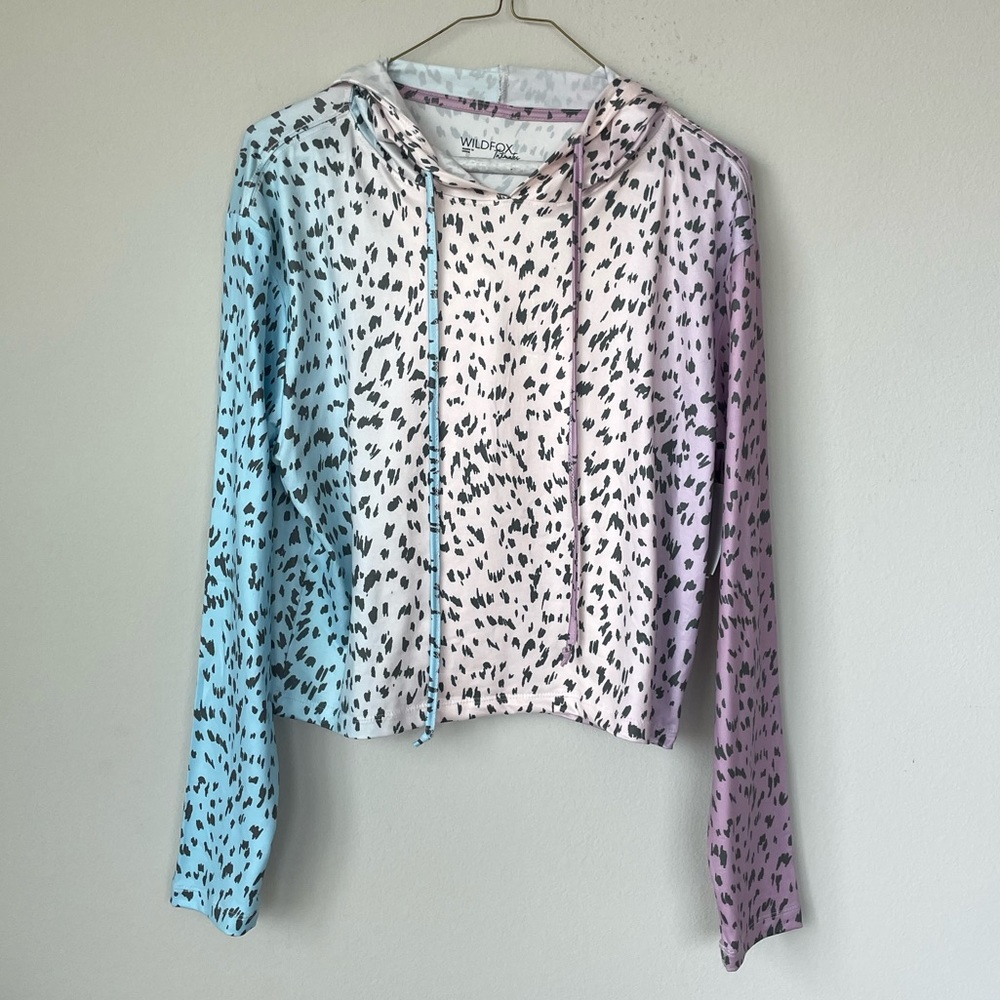 🎄NWOT Wildfox longsleeve tee size small